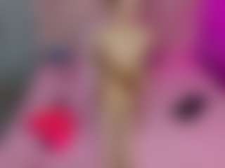 Live cam show with Akilla-Queen - Blowjob on sexylive.show