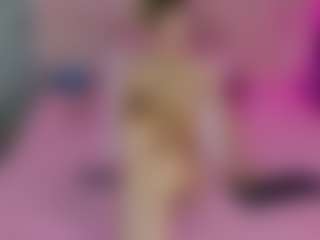 Live cam show with Akilla-Queen - Shaved on Camsoda