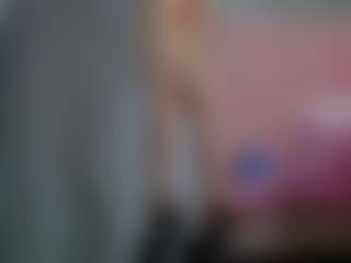 Show de cam en vivo con Akilla-Queen - College en Camsoda