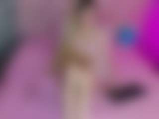 Live cam show with Akilla-Queen - Cute on fapnchat