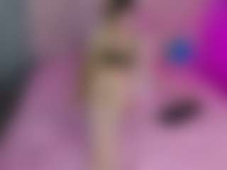 Live cam show with Akilla-Queen - Blonde Hair on Camsoda