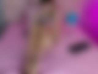 Akilla-Queen's Live Sex Cam Show