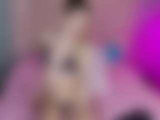 Akilla-Queen's Live Sex Cam Show