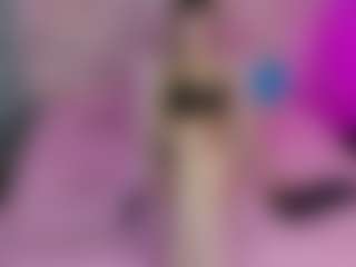 Live cam show with Akilla-Queen - Cosplay Granny on xfollow cams