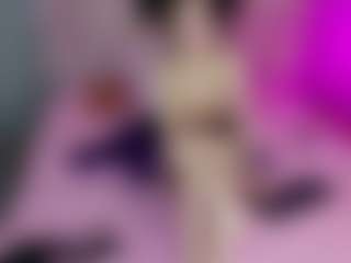 Live cam show with Akilla-Queen - Blonde Hair Small Tits on Camsoda