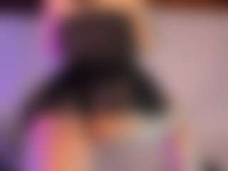 Live cam show with KiimLee - Toes on CamSodaAdn
