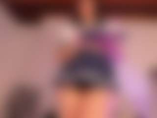 KiimLee's Live Sex Cam Show