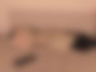 Live cam show with KiimLee - Toes on Mixed Magazine Live