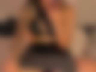 Live cam show with KiimLee - Toes on Camsoda