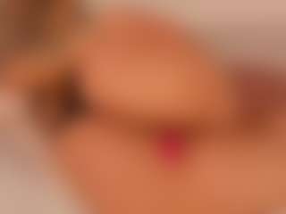 Live cam show with KiimLee - Erotic Dance on boobsie.com