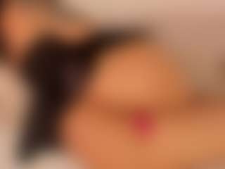 Live cam show with KiimLee - Fingers on Dare Cams