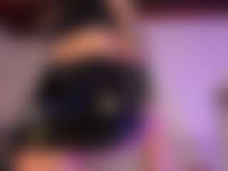 Live cam show with KiimLee - Wet on SinfulBabes