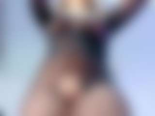 Live cam show with littleebluee - Threesome on Camsoda