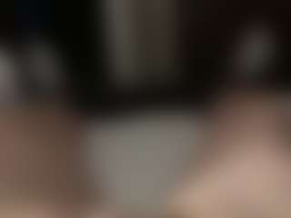 littlepeepee2024's Live Sex Cam Show