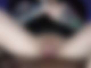 Live cam show with Andrey - Bedroom on live.xbliss.ai
