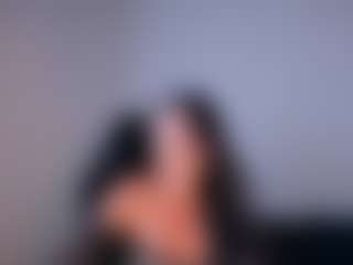 Live cam show with KasandraMature - Normal on StripNow