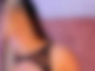 Live cam show with liaa-18 - Bikini on Camsoda