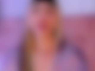 Live cam show with liaa-18 - Bedroom on Streamer API