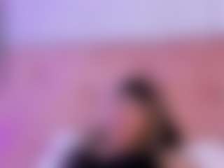 liaa-18's Live Sex Cam Show