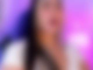 liaa-18's Live Sex Cam Show