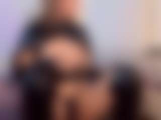 Live cam show with Sky - Submissive on crypto-cams