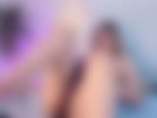 Live cam show with Sky - Young Adult on AdultVida.com