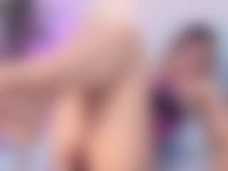 Live cam show with Sky - Solo on Fit Hotties