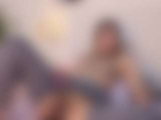 Live cam show with Sky - Young Adult on livesuperchat.net