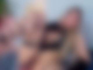 Live cam show with Sky - Slave on CamSextacy