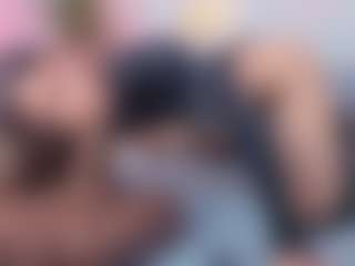 Live cam show with Sky - Submissive on luckytryst.com