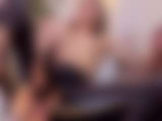Live cam show with Sky - Submissive on intimatelivegirls.com
