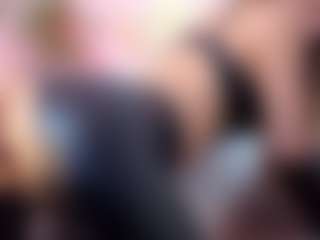 Live cam show with Sky - Submissive on Hubzter Live