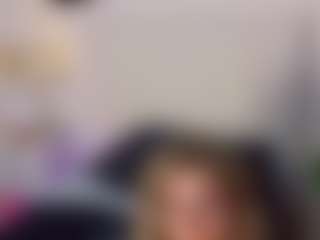 Live cam show with Sky - Big Tits on CamClone