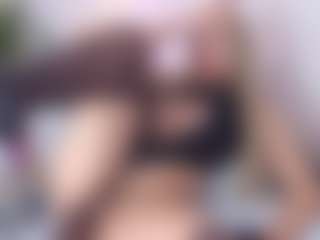 Live cam show with Sky - Slave on Camsoda