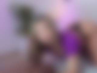 Live cam show with Sky - Submissive on CSO-WL