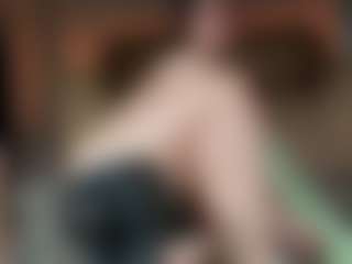 Live cam show with Th3qu33n0fbigg3st - Period on camwithhim.com