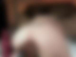 Live cam show with Th3qu33n0fbigg3st - Huge on Camming Site