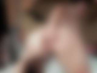 Live cam show with Th3qu33n0fbigg3st - Period on livesuperchat.net