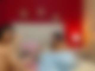 Live cam show with Mia-coluccii - Facial on Fling VIP Chat