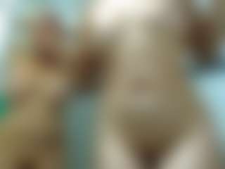 Live cam show with Mia-coluccii - Ahegao on TottyGirls