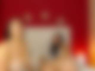 Live cam show with Mia-coluccii - Cowgirl on Fit Hotties