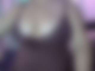 Live cam show with Mia SP - Thong on CamClone