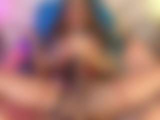 Live cam show with DAKOTAROSEE - Orgasm on Free Soda