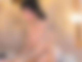 Live cam show with Madison Wood - Genital Piercings on Soda Cam
