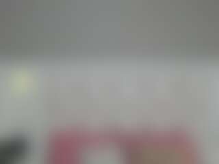 Live cam show with MariaStarrk - Long Legs on TeamSkeetLive