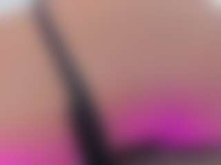 Live cam show with SilvanaCapelli - White on StripNow | colombia