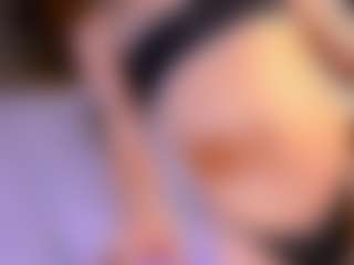 Live cam show with Alexia-corleoni - Smoking on Soda Cam