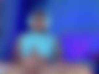 Live cam show with JuliaBulette - Black Hair on Chatstar