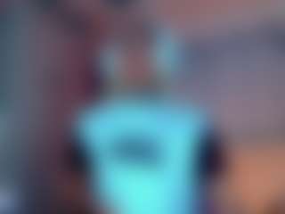 Live cam show with JuliaBulette - Black Hair on livesuperchat.net