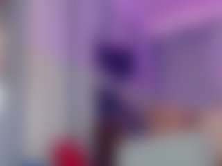 Live cam show with JuliaBulette - Lean on StripNow